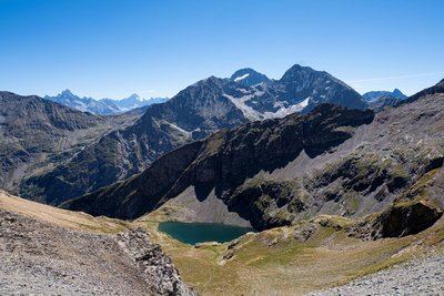 Le lac de Plan Vianney et la brèche du Périer