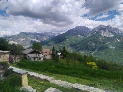 Le Rocher de Roure par le Torrent de Sachas