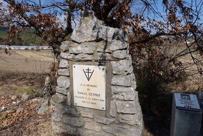 GORDES - Sentier du Maquis de Gordes par Véroncle